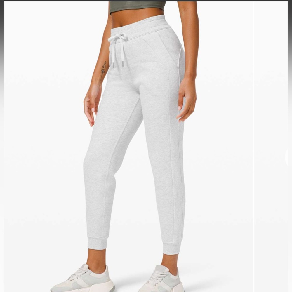 Lululemon Scuba High Rise Fleece Joggers Light Gray 6